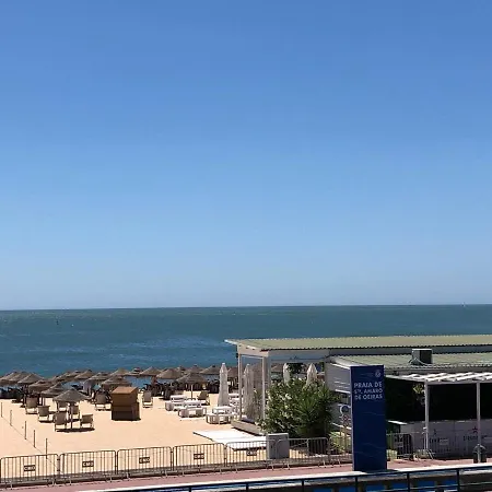 Lisbon, One Bedroom Apartment Near Beach In Oeiras Appartement *