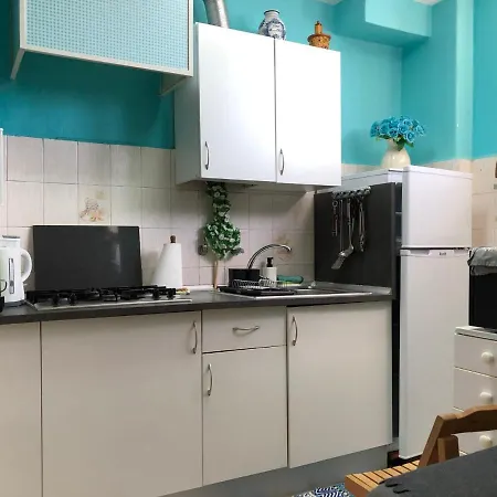 Lisbon, One Bedroom Apartment Near Beach In Oeiras Appartement